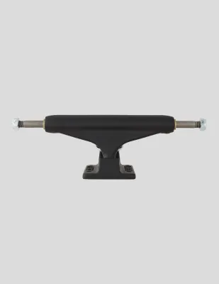 Independent Stage 11 Blackout Standard Negro