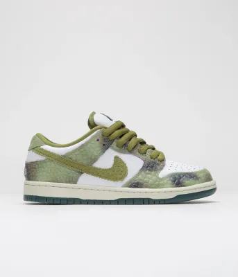 Nike Sb X Alexis Sablone Dunk Low Pro 'chameleon' Shoes Oil / Desert Moss