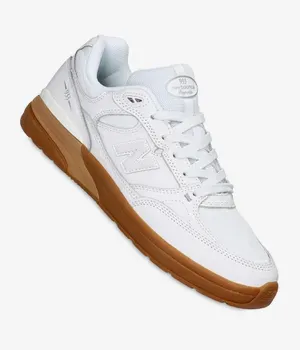 New Balance Numeric 933