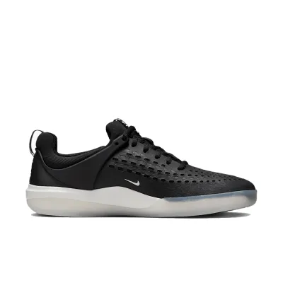 Nike Sb Zoom Nyjah 3 / / Summit