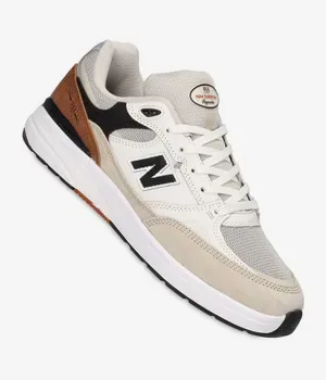 New Balance Numeric 933 Wide 2e