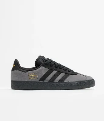 Adidas Gazelle Adv Shoes Six / Core / Metallic