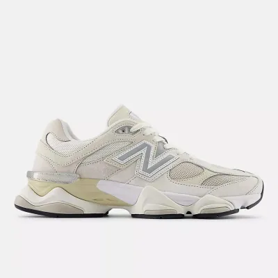 New Balance 9060 Sea Salt / Moonbeam / Turtledov...