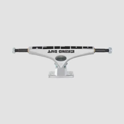 Krux K5 Grind Out Racism Dlk Standard 1 Pair Silver 7.6