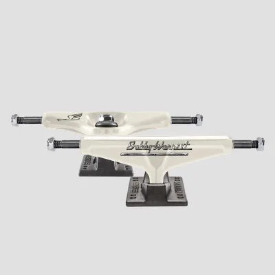 Venture 5.2 Worrest Bob V8 Hi Cream / Black