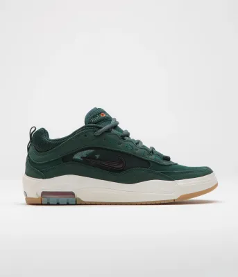 Nike Sb Label Air Max Ishod Shoes Deep Fir / Fir Sail